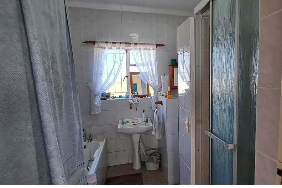 4 Bedroom Property for Sale in Westering Eastern Cape